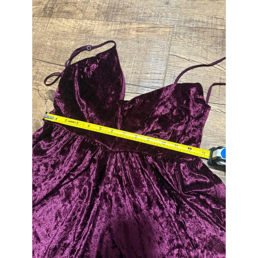 Sam Edelman crushed velvet burgundy maroon romper - Picture 6 of 7